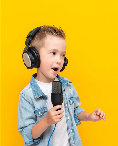 Top 7 Kid's Podcasts for Your Kid to Listen to